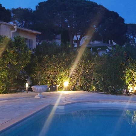 Grand Appartement Dans Maison Avec Piscine Privee Fréjus 外观 照片